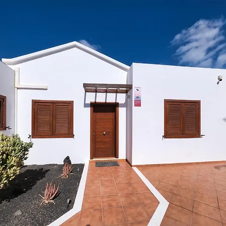 Lanzarote Paradise-private Pool Holiday home