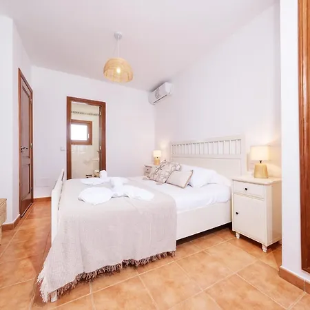 Lanzarote Paradise - Private Pool, Air-con And Bbq By Lanzarote プラヤ・ブランカ