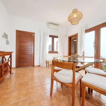 Lanzarote Paradise - Private Pool, Air-con And Bbq By Lanzarote * プラヤ・ブランカ