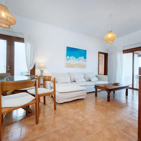 בית נופש Lanzarote Paradise - Private Pool, Air-con And Bbq By Lanzarote *