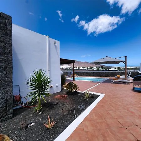 Lanzarote Paradise - Private Pool, Air-con And Bbq By Lanzarote 別荘 *