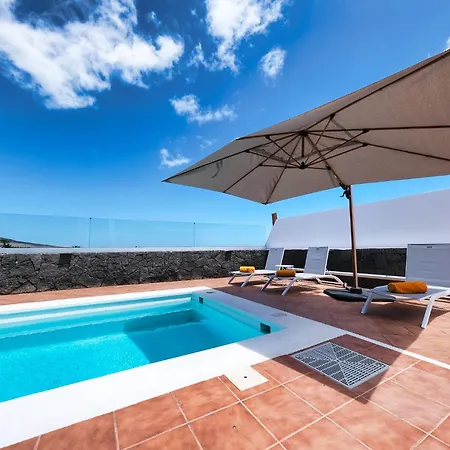 Lanzarote Paradise - Private Pool, Air-con And Bbq By Lanzarote