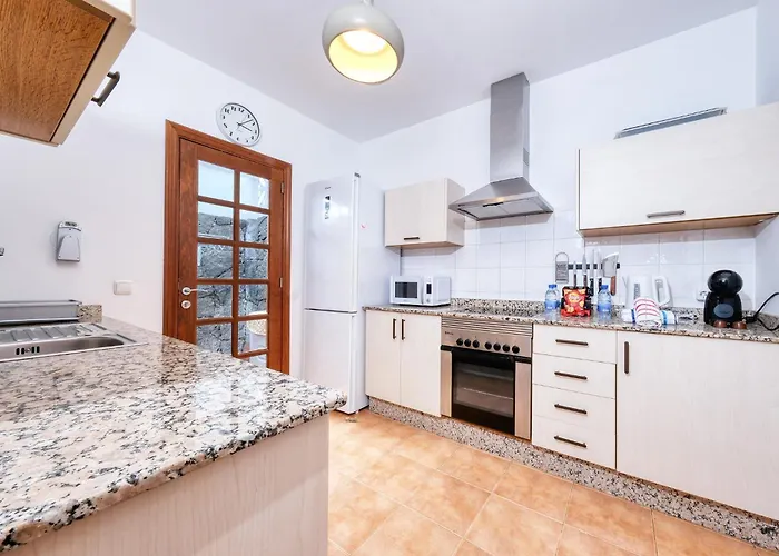 Lanzarote Paradise - Private Pool, Air-con And Bbq By Lanzarote Πλάγια Μπλάνκα