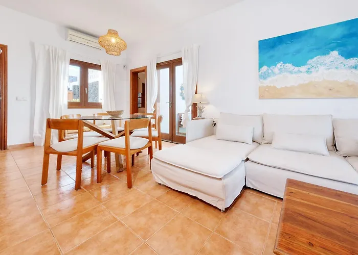 Lanzarote Paradise - Private Pool, Air-con And Bbq By Lanzarote * Πλάγια Μπλάνκα